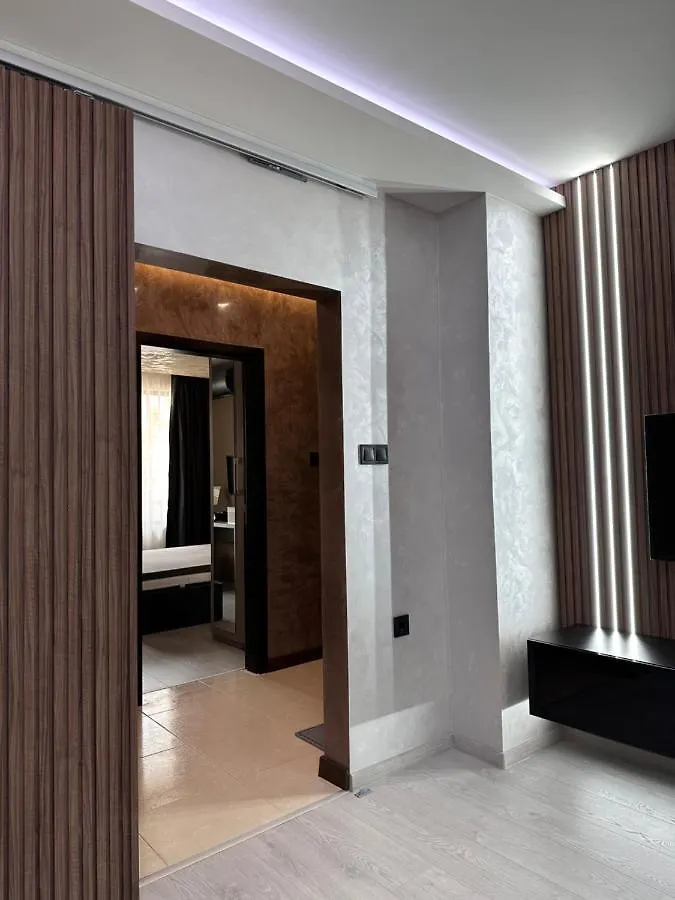 Елегантен Двустаен Апартамент Four Seasons 布尔加斯