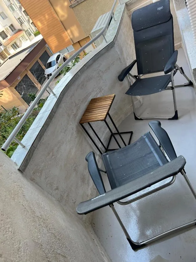 Елегантен Двустаен Апартамент Four Seasons Burgas 0*,